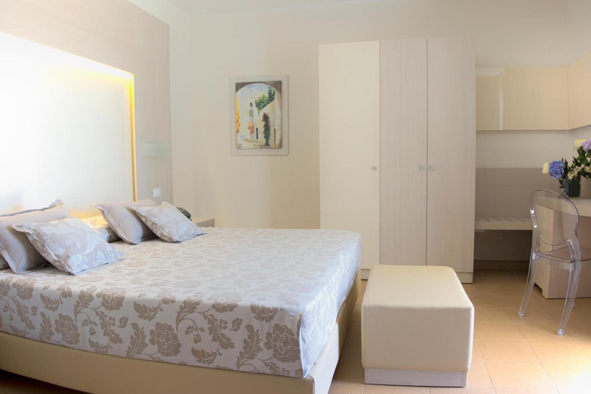 Riva Marina Resort - Cdshotels กาโรวิญโญ ภายนอก รูปภาพ