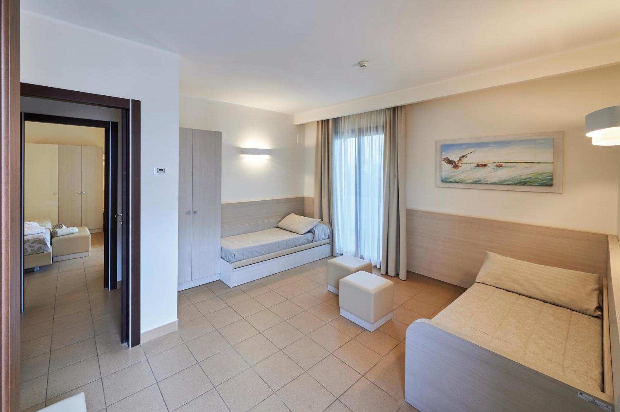 Riva Marina Resort - Cdshotels กาโรวิญโญ ภายนอก รูปภาพ