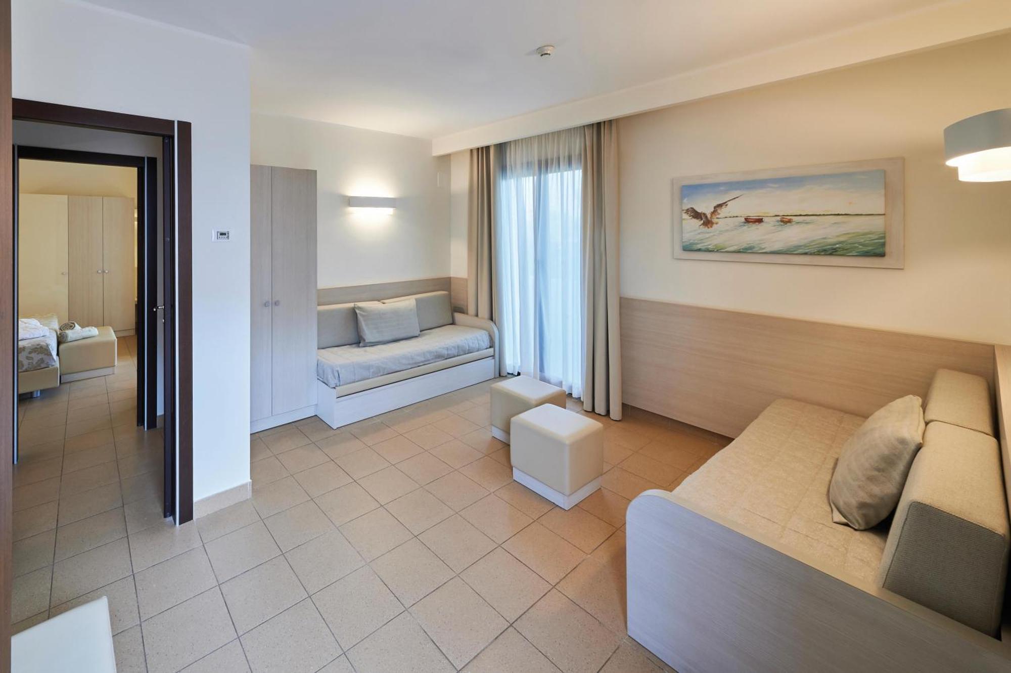Riva Marina Resort - Cdshotels กาโรวิญโญ ภายนอก รูปภาพ