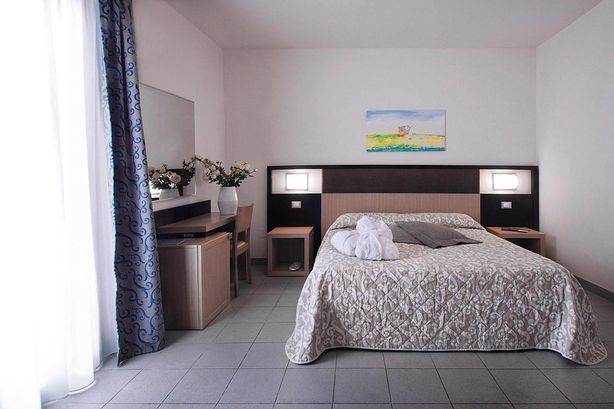 Riva Marina Resort - Cdshotels กาโรวิญโญ ภายนอก รูปภาพ
