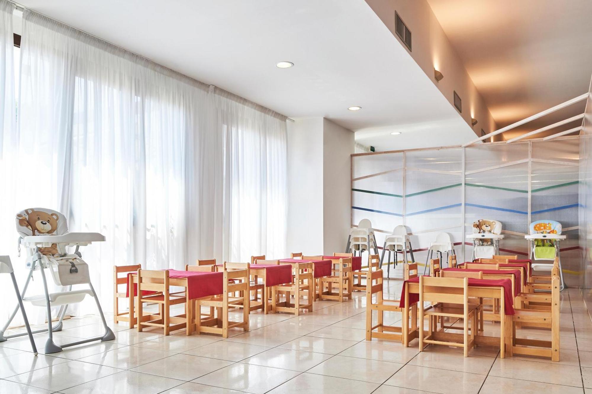 Riva Marina Resort - Cdshotels กาโรวิญโญ ภายนอก รูปภาพ